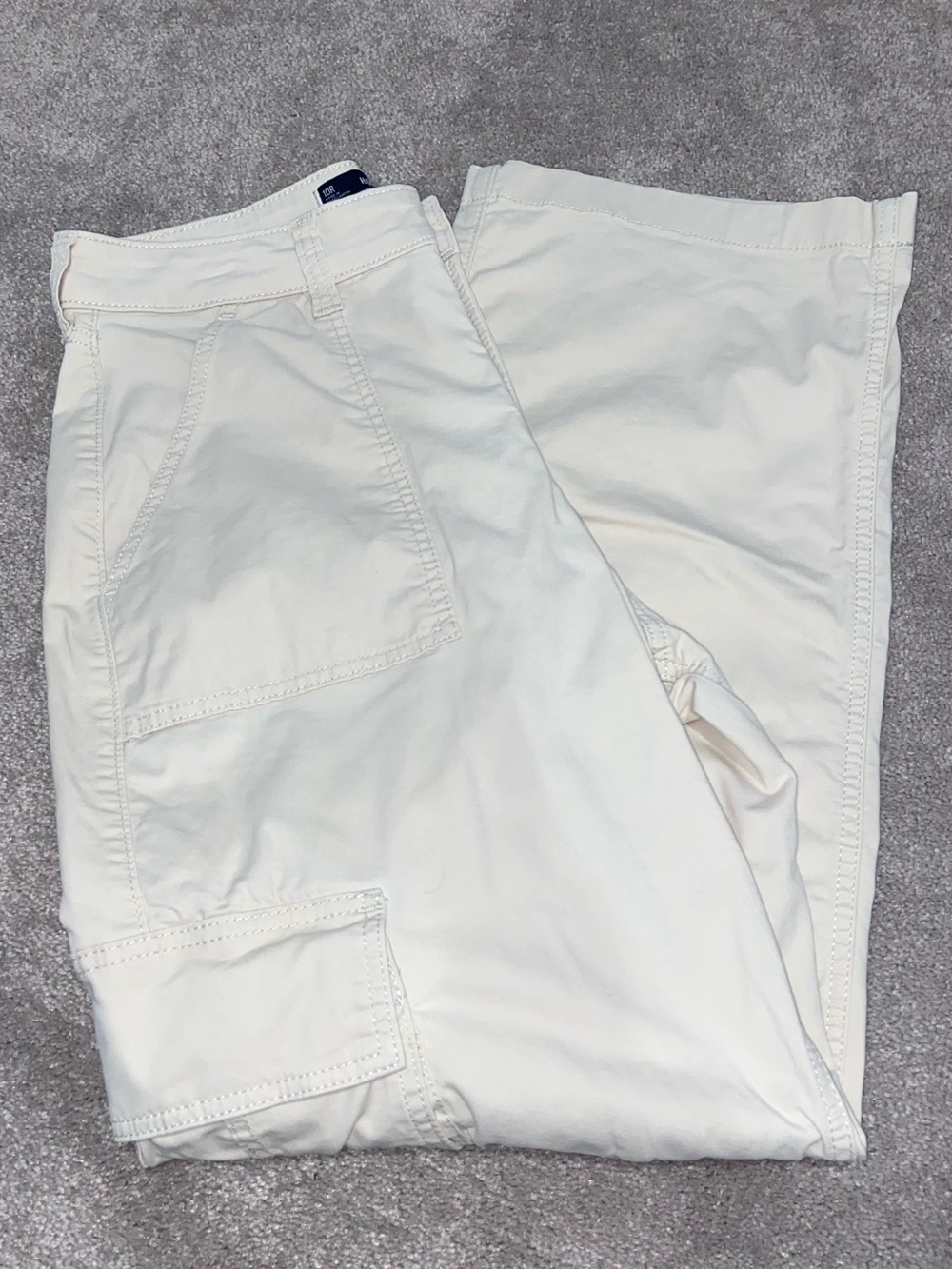 Hollister Womens Off-White Cargo Pants